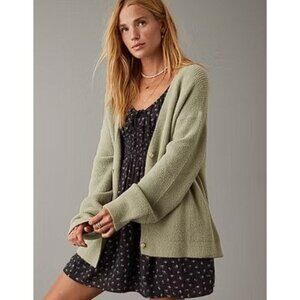 AMERICAN EAGLE Women's AE Oversized Button Front Cardigan Size XXS Olive Green